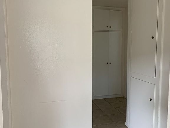 4th image of 815 Victor Ave APT 26