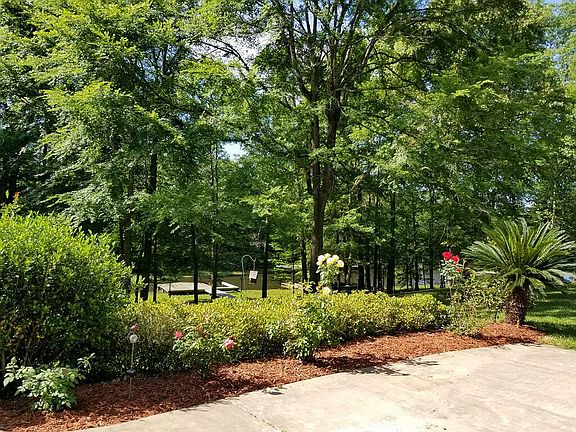4th image of 105 Wardway Dr