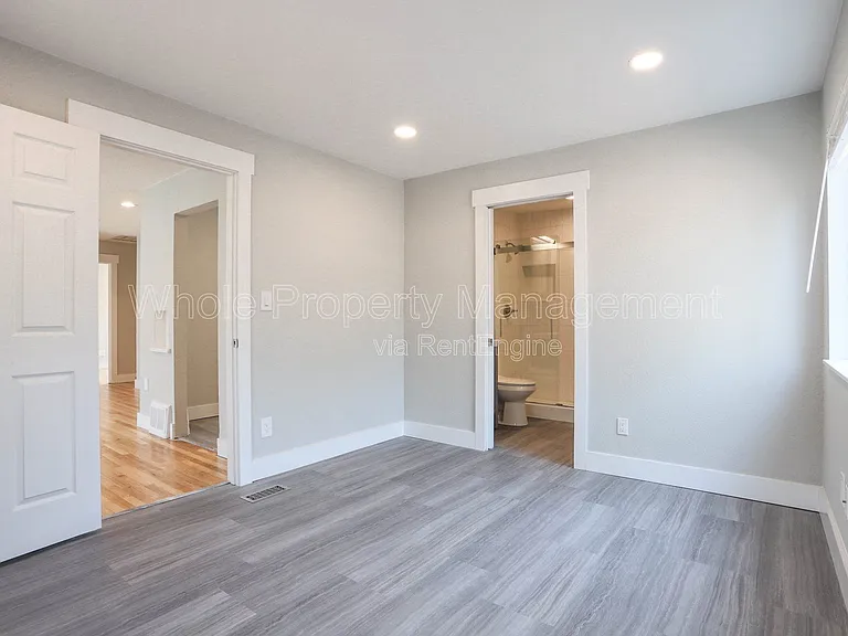 1939 Verbena St — Photo 35