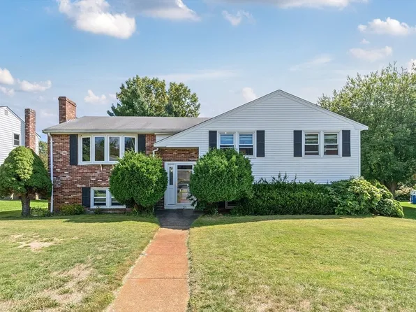 25 John Paul Cir, Braintree, MA 02184