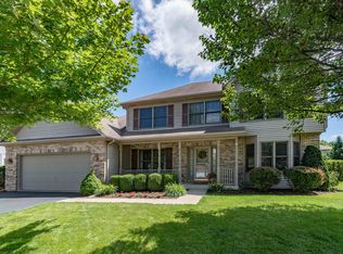 550 Danbury Dr, Oswego, IL 60543