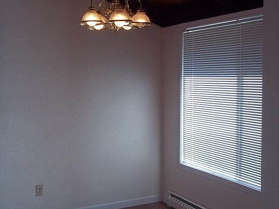 4th image of 18207 1st Ave S #G-3