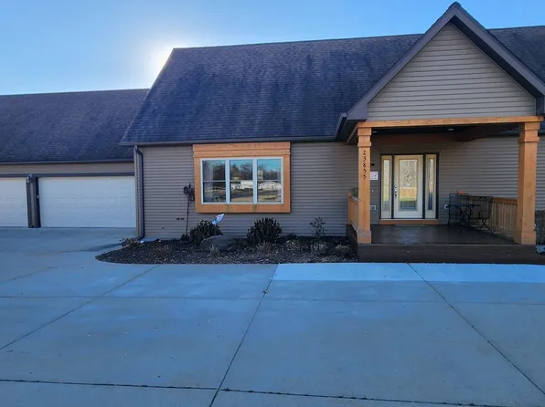 23855 Burlington Rd, Kansasville, WI 53139