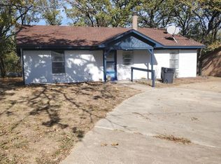 121 Johnson Rd, Denison, TX 75021