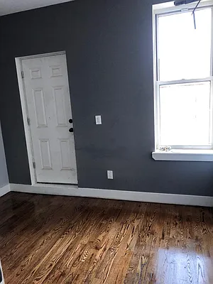 Rented by Aron Fried, LREB | media 28