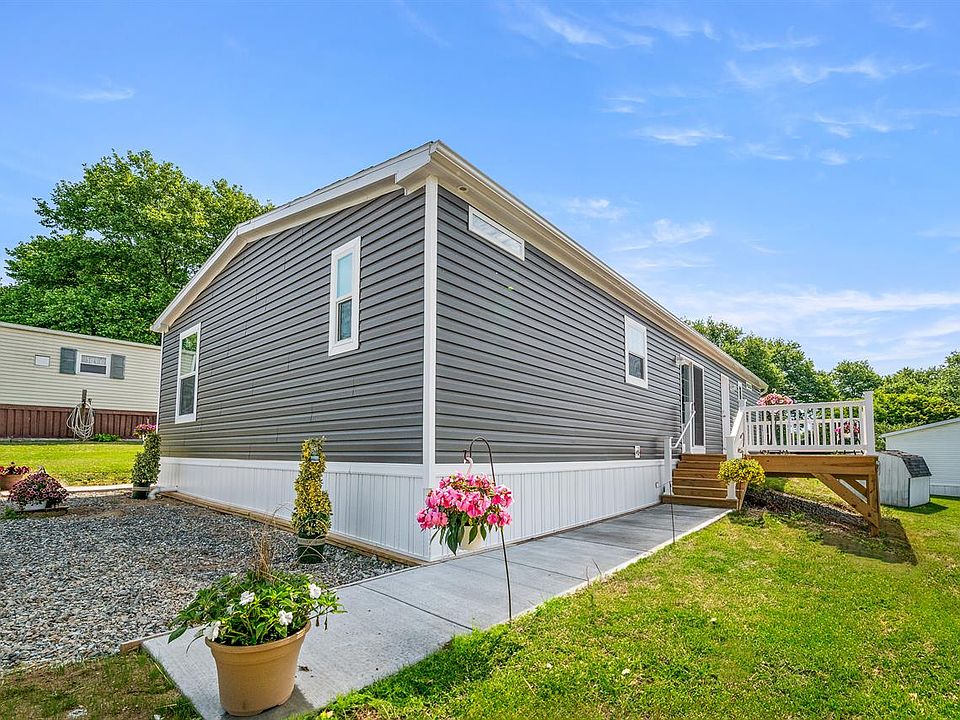 Exterior Image-9-Champion 83 Oxford Village