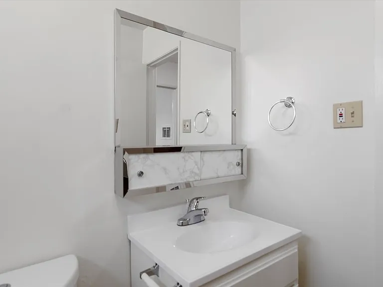 749 Garland Ave — Photo 14