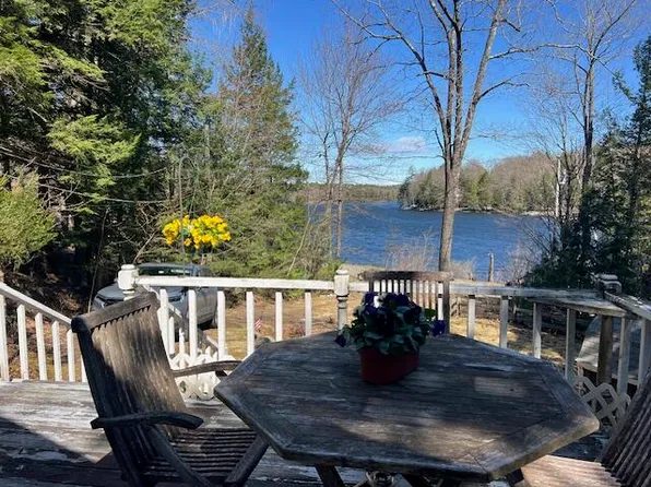 158 Old Stage Road, Readfield, ME 04355