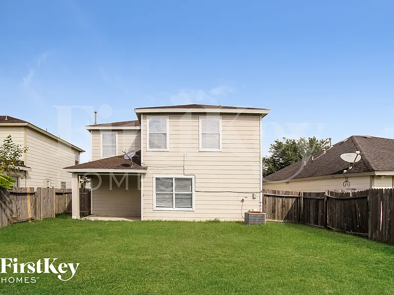 8126 Liberty Point Ln — Photo 18