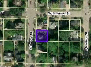 411 S Monroe St, Stoughton, WI 53589