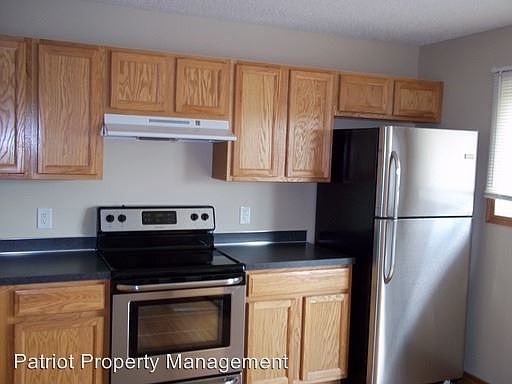 1st image of 4821 Elm Dr N Unit 5