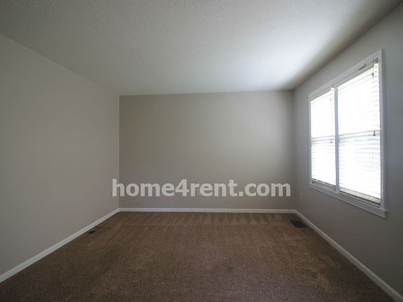 4th image of 150 N 71st St