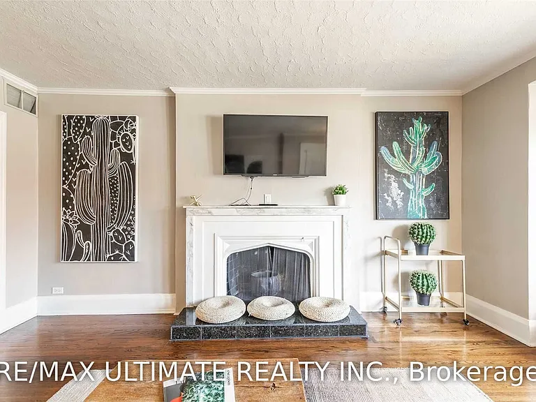 470 Oriole Pkwy #4 — Photo 7
