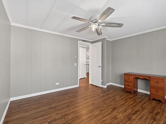 3rd image of 4614 Durbin Dr #30