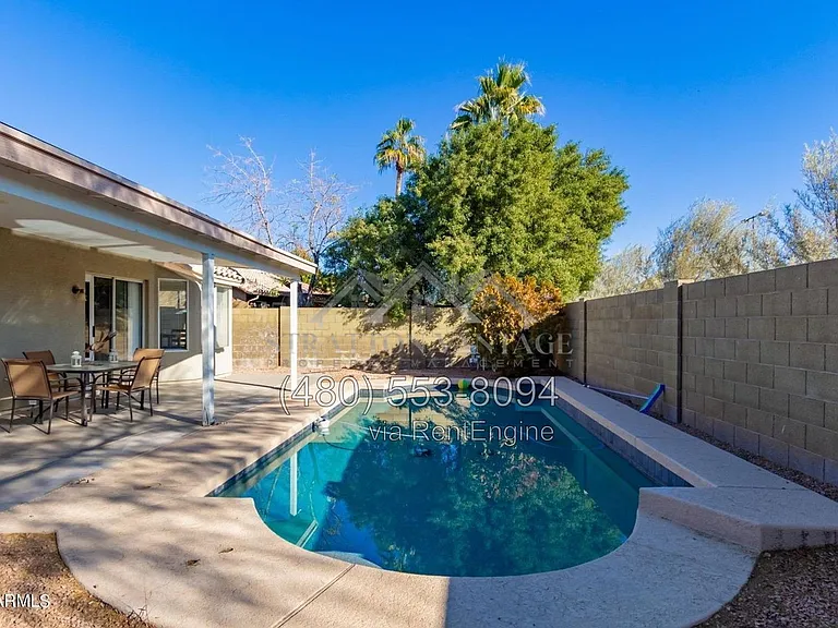 2195 E Sherri Dr — Photo 21