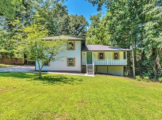 1855 Britt Dr, Snellville, GA 30078