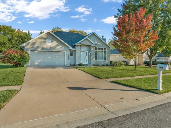 3912 SW Stonybrook Dr, Topeka, KS 66610
