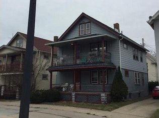 1281 Clifton Prad, Lakewood, OH 44107