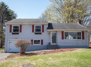 27 Walker Dr, Simsbury, CT 06070