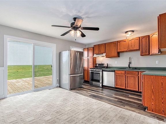 5th image of 209 Lincoln Ct