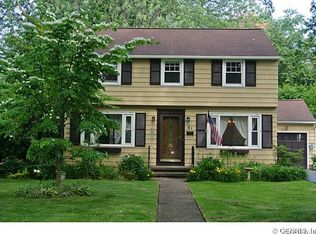 61 Varinna Dr, Rochester, NY 14618