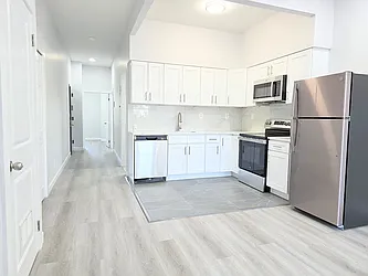 5022 5th Avenue, #2