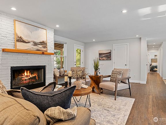 5th image of 32435 NE 202nd Street