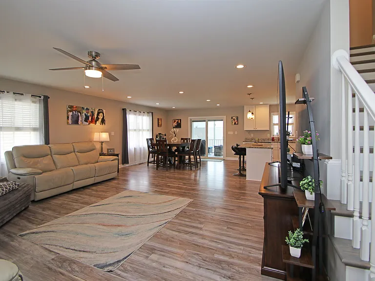 224 Spring Run Ln — Photo 3