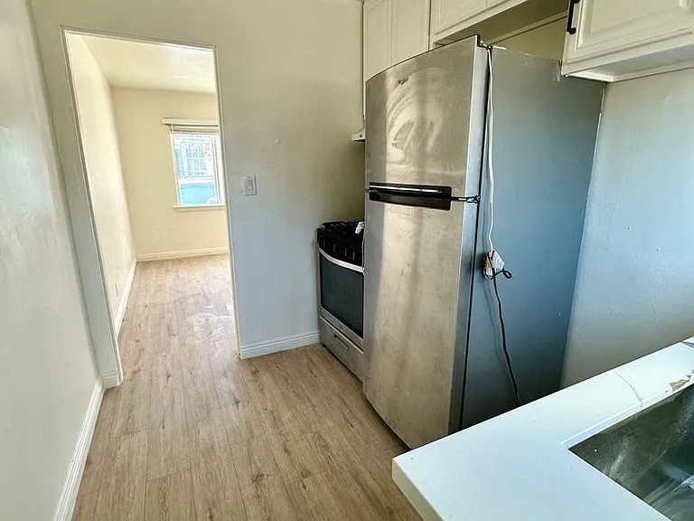 818 Cedar St — Photo 9