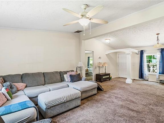 3rd image of 174 Morningside Rd
