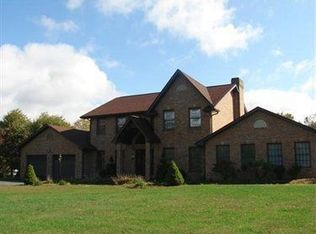 521 Oakwood Ln, Saxonburg, PA 16056