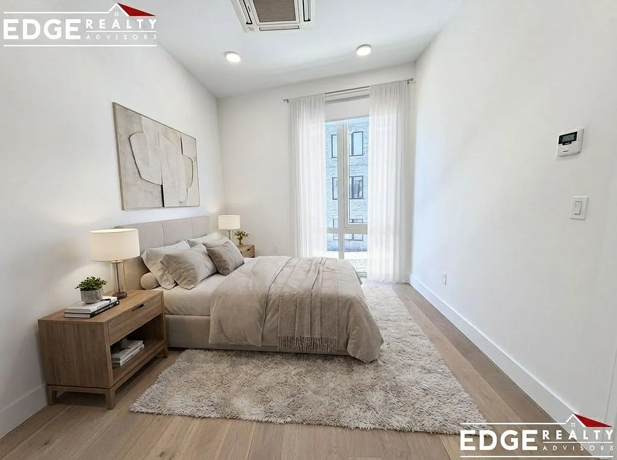 Building Photo - 36-38 Hichborn St #303