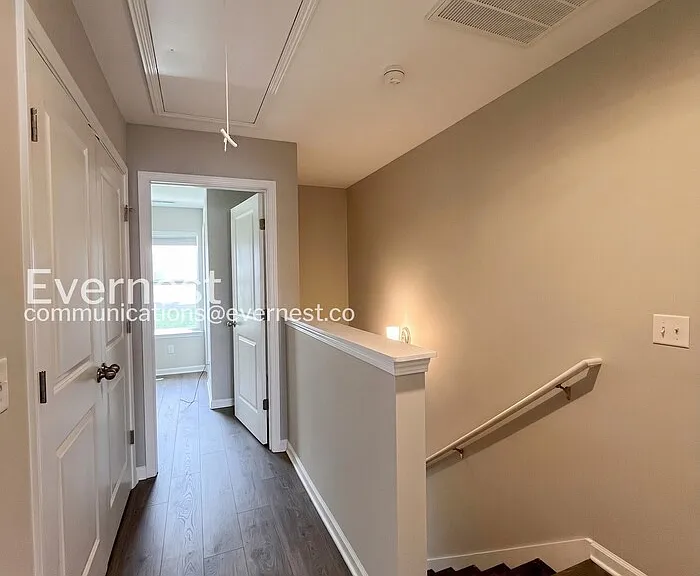 204 Tara Ct — Photo 11