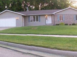 6 Lori Ct, Waupun, WI 53963