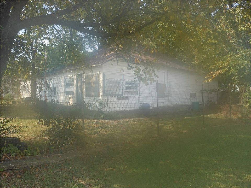 2nd image of 5400 S 29th St