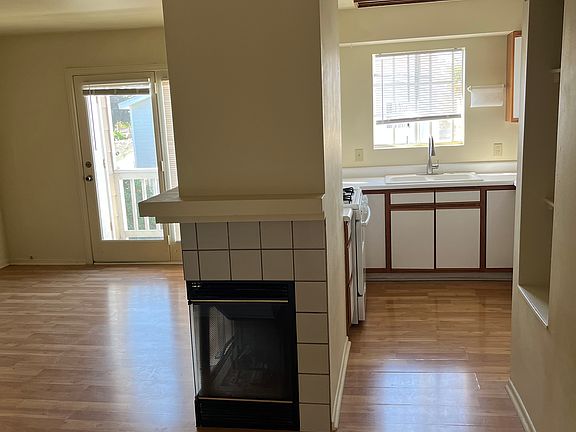 4th image of 471 S Arcade Dr