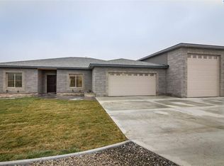 13403 Clear View Ln, Kennewick, WA 99338