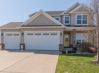 5813 Sugarberry Ave, Bloomington, IL 61705