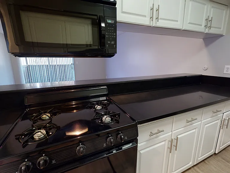 Pine Lake Apartments — Photo 21