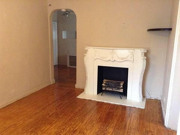 2nd image of 2218 Throop Ave
