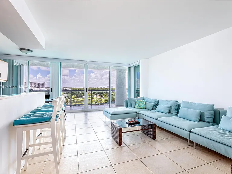 16500 Collins Ave #655 — Photo 5