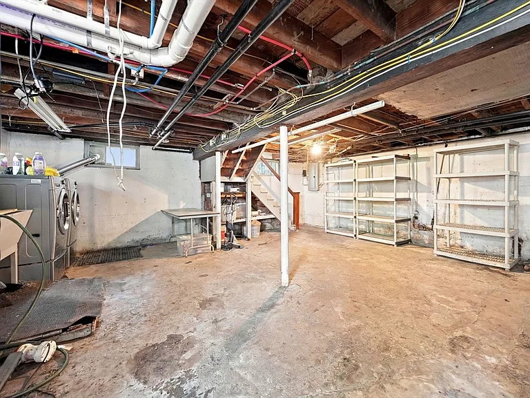 42 Norway Park — Photo 36