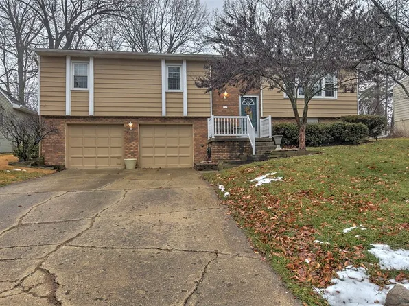 630 S Antler Dr, Mt Zion, IL 62549