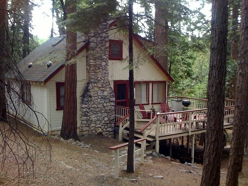 23136 Mark Twain Dr photo 1