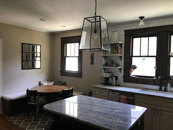 3rd image of 515 Norwood St
