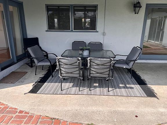 2nd image of 5832 S Sherbourne Dr