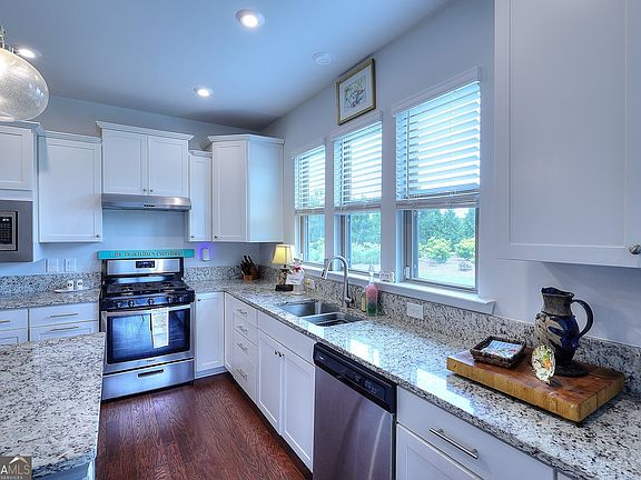 5th image of 6022 Rollingwood Way