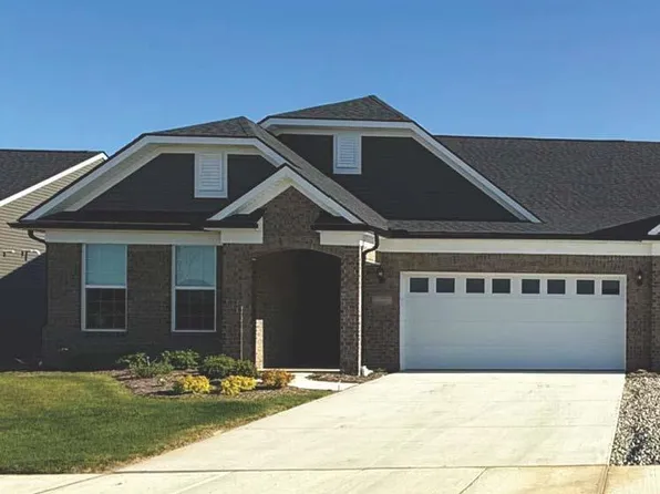 42712 Arbor Dr, Clinton Township, MI 48038