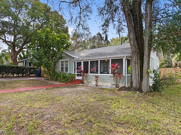 3rd image of 4210 N Seminole Ave