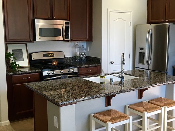 2nd image of 1577 Snapdragon Ln